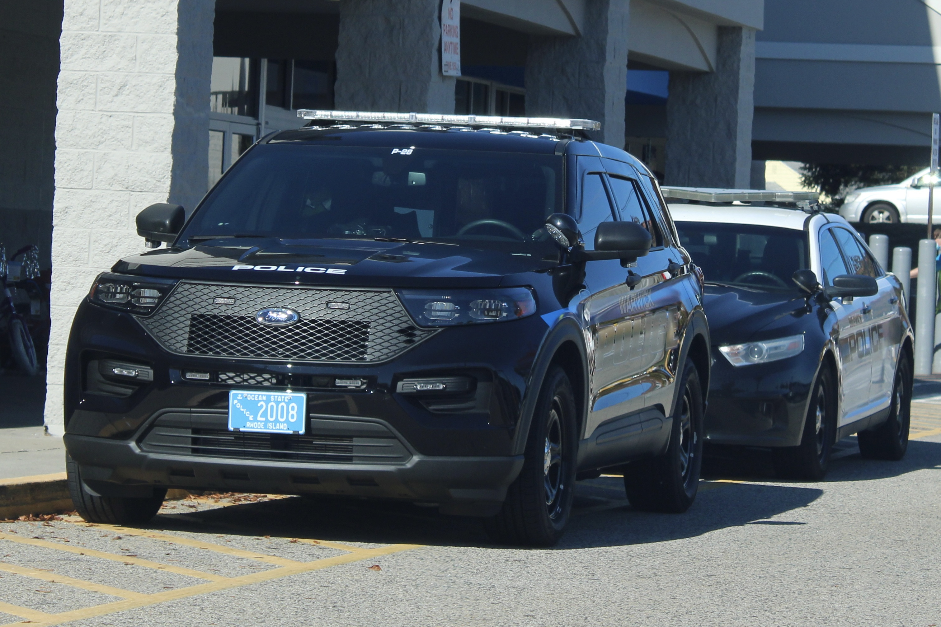 A photo  of Warwick Police
            Cruiser P-28, a 2022 Ford Police Interceptor Utility             taken by @riemergencyvehicles