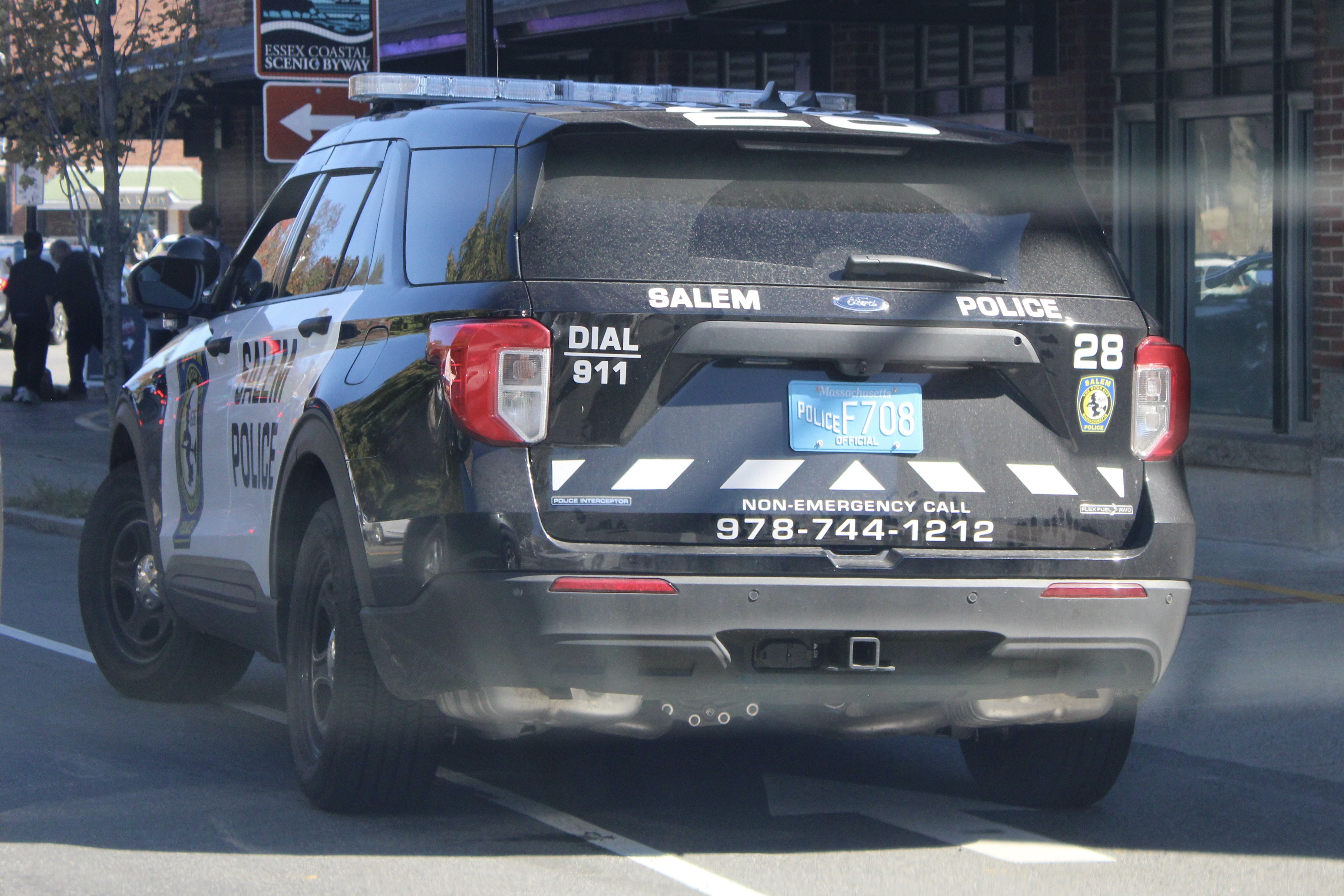 A photo  of Salem Police
            Cruiser 28, a 2021 Ford Police Interceptor Utility             taken by @riemergencyvehicles