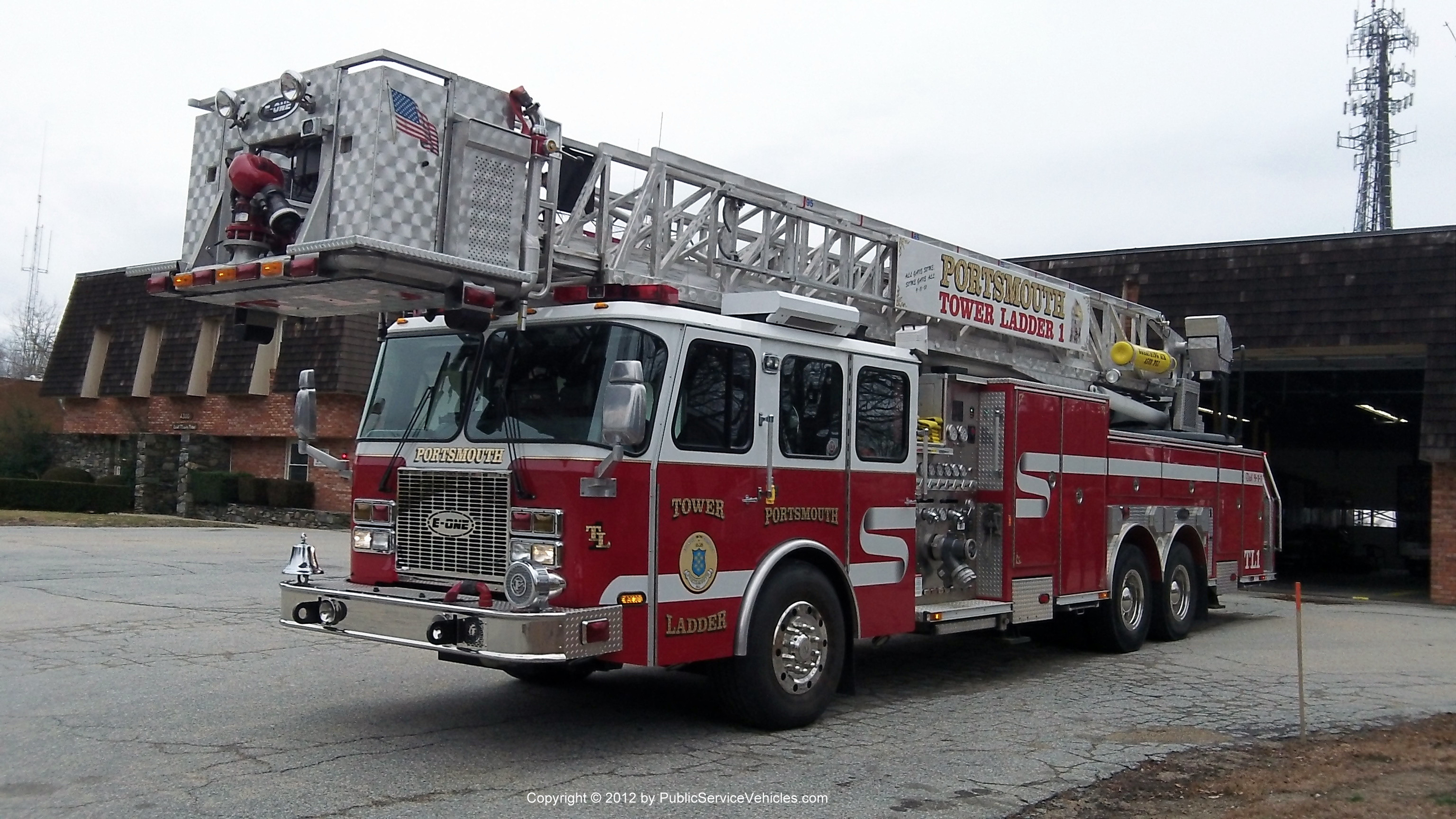 A photo  of Portsmouth Fire
            Tower Ladder 1, a 2002 E-One Cyclone II             taken by Kieran Egan