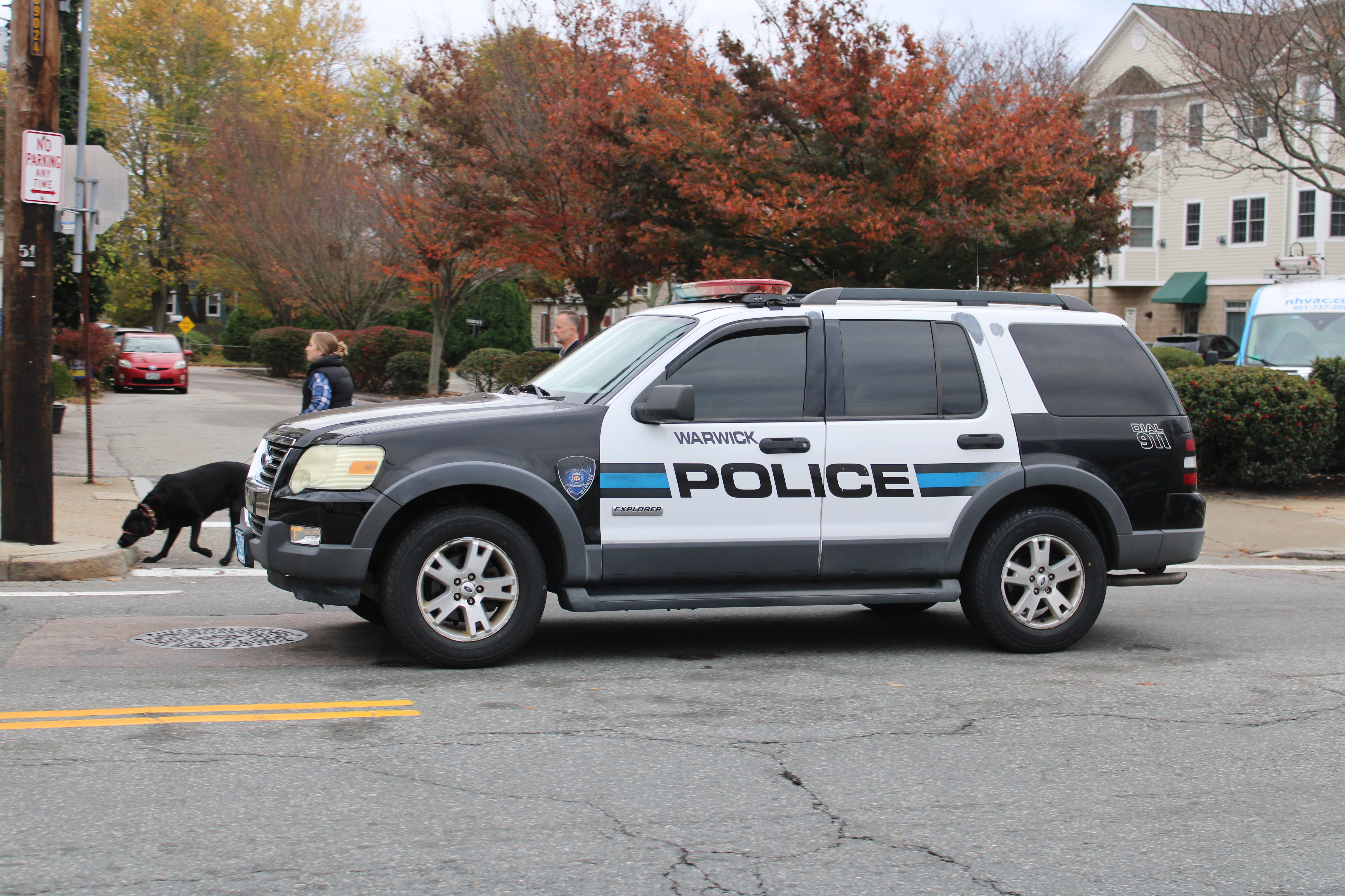 A photo  of Warwick Police
            Crime Scene Unit, a 2006-2010 Ford Explorer             taken by @riemergencyvehicles