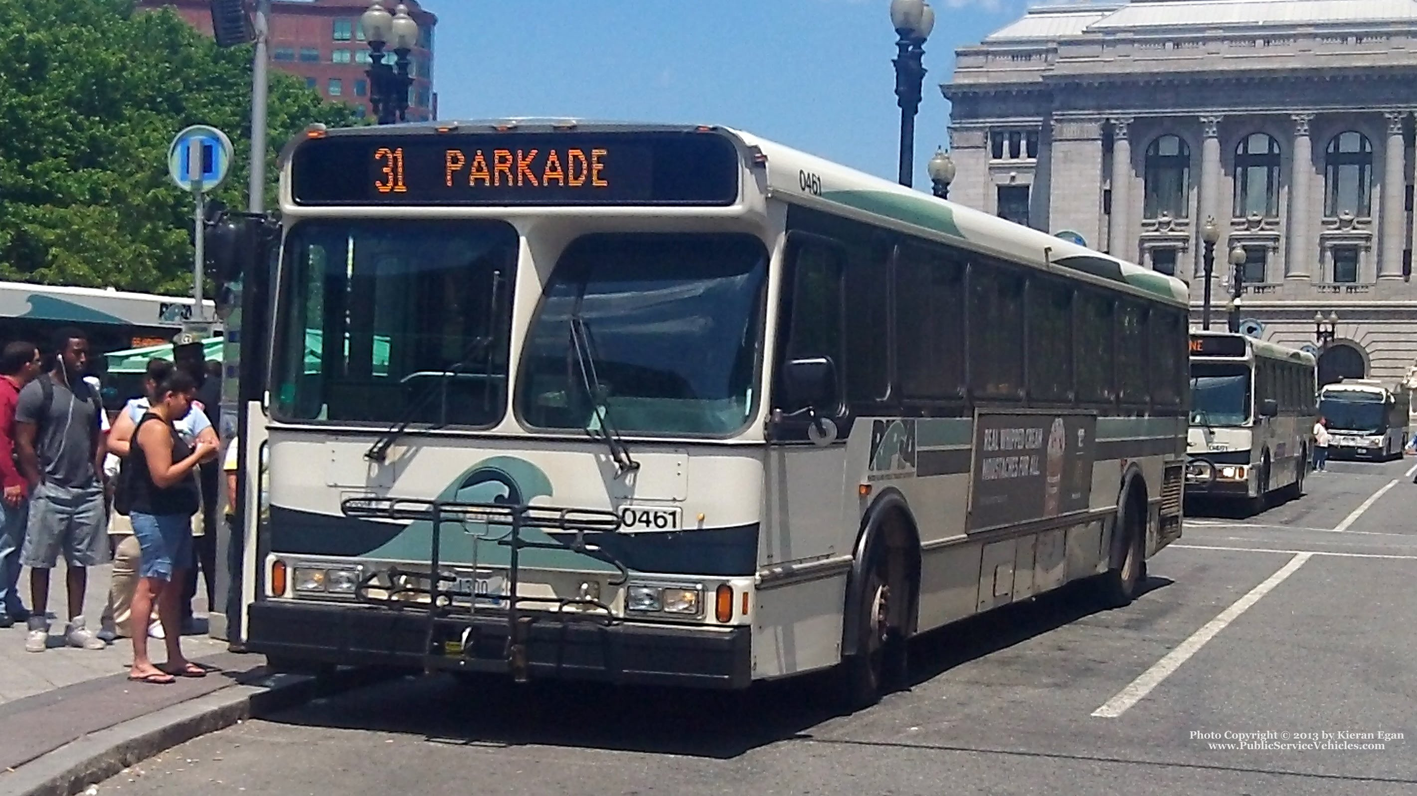 A photo  of Rhode Island Public Transit Authority
            Bus 0461, a 2004 Orion V 05.501             taken by Kieran Egan