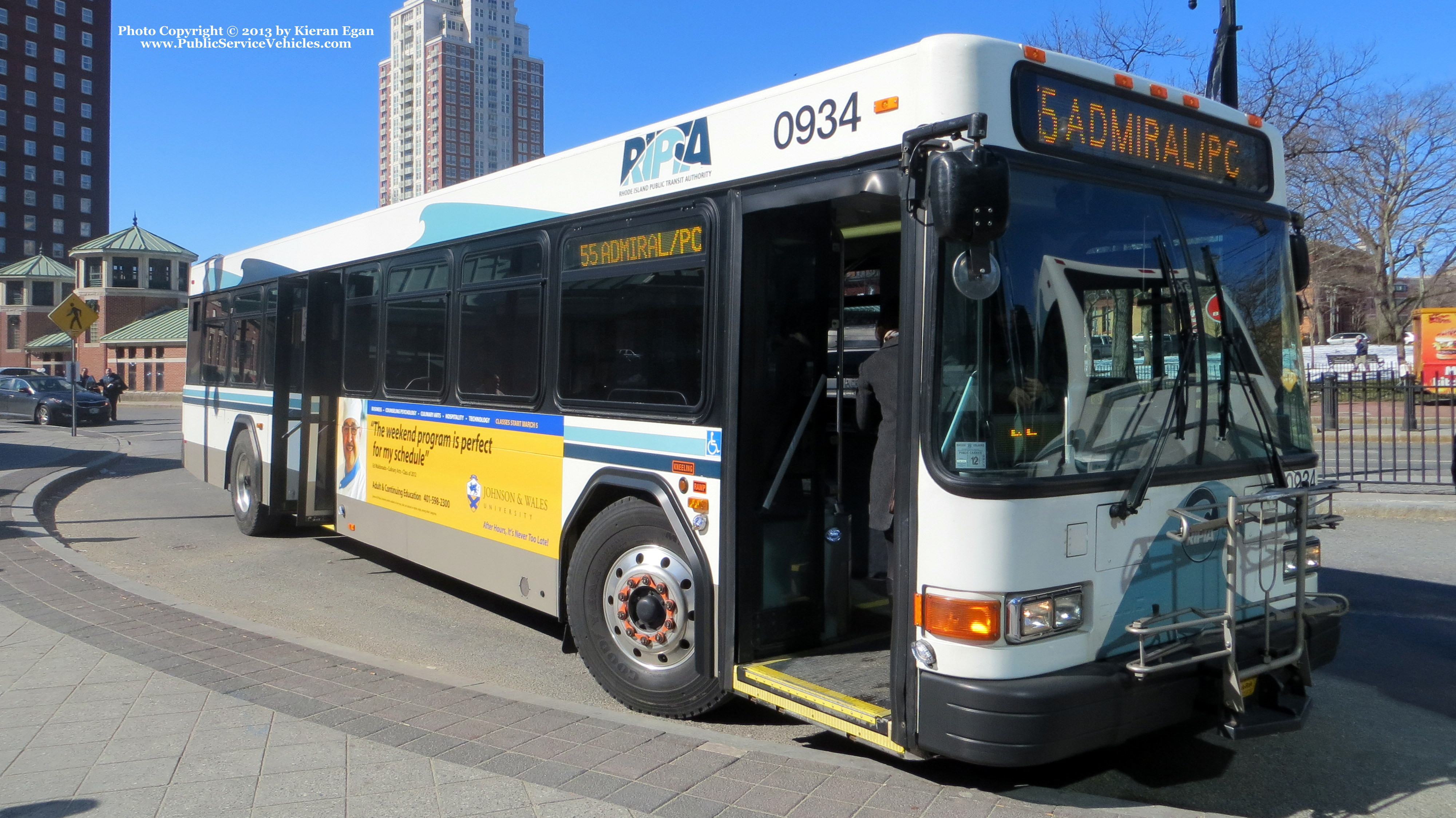 A photo  of Rhode Island Public Transit Authority
            Bus 0934, a 2009 Gillig Low Floor             taken by Kieran Egan