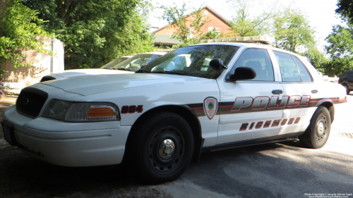 Additional photo  of Richmond Police
                    Cruiser 904, a 2003-2005 Ford Crown Victoria Police Interceptor                     taken by @riemergencyvehicles