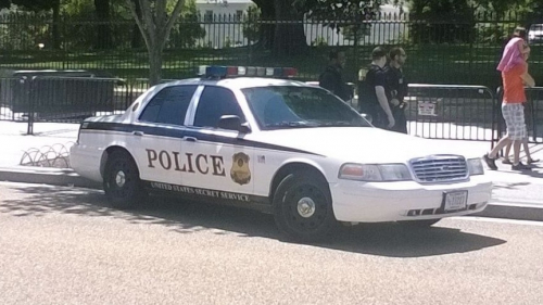 Additional photo  of United States Secret Service
                    Cruiser 7227, a 2006-2008 Ford Crown Victoria Police Interceptor                     taken by @riemergencyvehicles