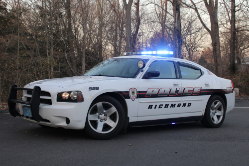 Additional photo  of Richmond Police
                    Cruiser 906, a 2006-2010 Dodge Charger                     taken by @riemergencyvehicles