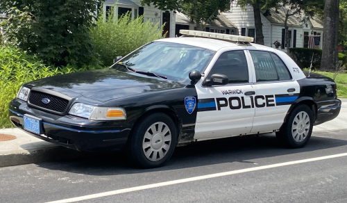 Additional photo  of Warwick Police
                    Cruiser R-78, a 2006-2008 Ford Crown Victoria Police Interceptor                     taken by Kieran Egan