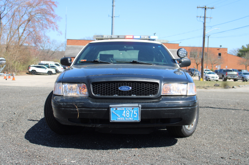 Additional photo  of Warwick Police
                    Cruiser R-70, a 2009-2011 Ford Crown Victoria Police Interceptor                     taken by Kieran Egan