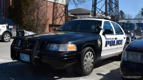 Additional photo  of Cumberland Police
                    Cruiser 416, a 2006-2008 Ford Crown Victoria Police Interceptor                     taken by Jamian Malo