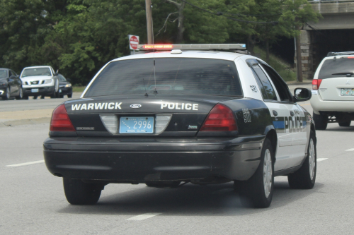 Additional photo  of Warwick Police
                    Cruiser R-81, a 2009-2011 Ford Crown Victoria Police Interceptor                     taken by @riemergencyvehicles