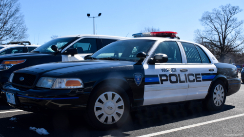 Additional photo  of Warwick Police
                    Car 54, a 2009-2011 Ford Crown Victoria Police Interceptor                     taken by @riemergencyvehicles