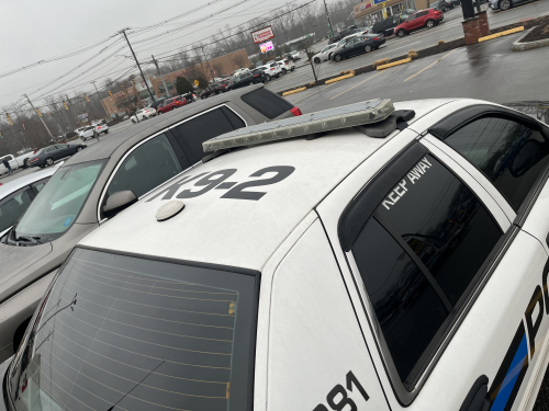 Additional photo  of Warwick Police
                    Cruiser R-81, a 2009-2011 Ford Crown Victoria Police Interceptor                     taken by Kieran Egan