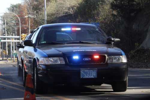 Additional photo  of Warwick Police
                    Cruiser R-82, a 2009-2011 Ford Crown Victoria Police Interceptor                     taken by @riemergencyvehicles