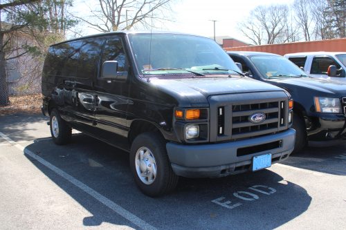 Additional photo  of Warwick Police
                    SWAT Unit, a 2008-2014 Ford E-Series                     taken by Kieran Egan