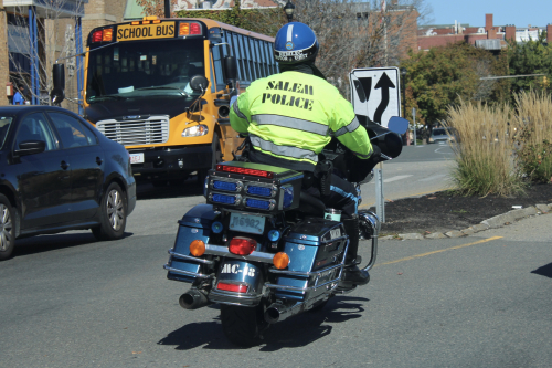 Additional photo  of Salem Police
                    Motorcycle 18, a 2013 Harley Davidson Electra Glide                     taken by @riemergencyvehicles