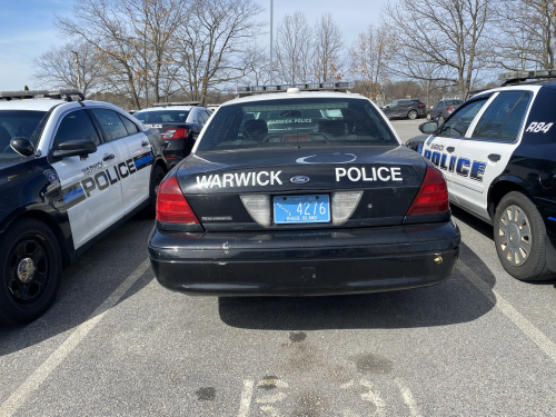 Additional photo  of Warwick Police
                    Cruiser R-80, a 2006-2008 Ford Crown Victoria Police Interceptor                     taken by @riemergencyvehicles