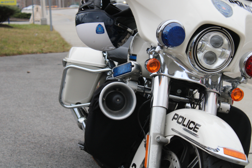 Additional photo  of Warwick Police
                    Motorcycle 2, a 2010-2015 Harley Davidson Electra Glide                     taken by @riemergencyvehicles