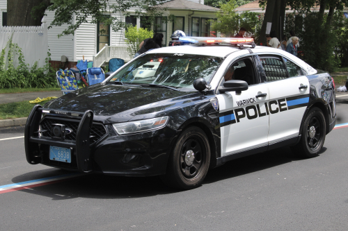 Additional photo  of Warwick Police
                    Cruiser R-80, a 2013-2016 Ford Police Interceptor Sedan                     taken by @riemergencyvehicles