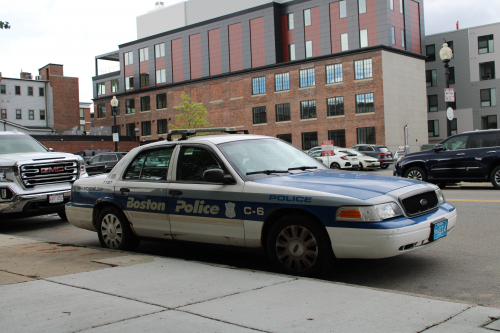 Additional photo  of Boston Police
                    Cruiser 1157, a 2011 Ford Crown Victoria Police Interceptor                     taken by @riemergencyvehicles