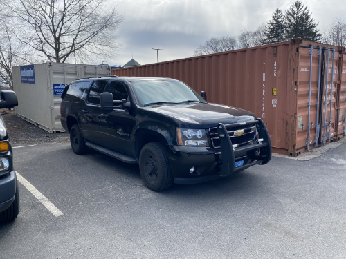 Additional photo  of Warwick Police
                    Unmarked Unit, a 2007-2014 Chevrolet Suburban                     taken by Kieran Egan