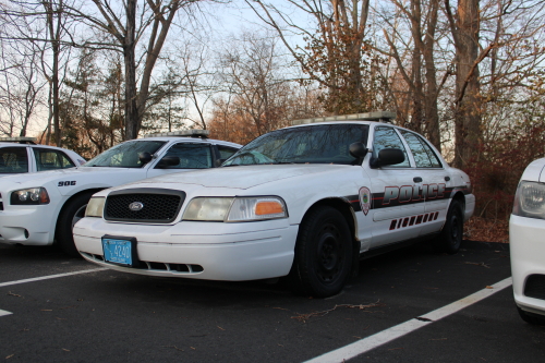 Additional photo  of Richmond Police
                    Cruiser 904, a 2003-2005 Ford Crown Victoria Police Interceptor                     taken by @riemergencyvehicles