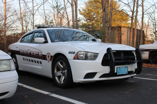 Additional photo  of Richmond Police
                    Cruiser 908, a 2011-2014 Dodge Charger                     taken by @riemergencyvehicles