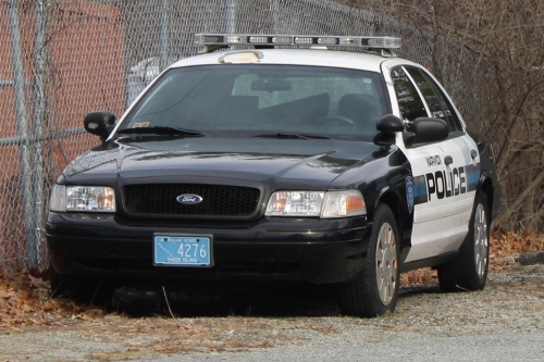 Additional photo  of Warwick Police
                    Cruiser R-80, a 2006-2008 Ford Crown Victoria Police Interceptor                     taken by @riemergencyvehicles