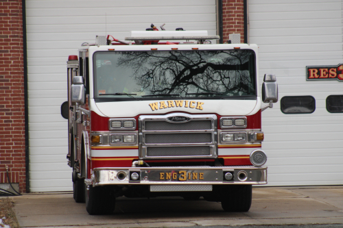 Additional photo  of Warwick Fire
                    Engine 3, a 2011 Pierce Velocity “Big Block” Contender                     taken by @riemergencyvehicles