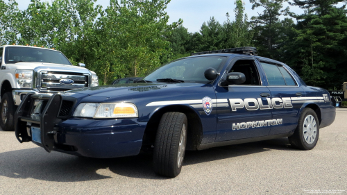 Additional photo  of Hopkinton Police
                    Cruiser 882, a 2009-2011 Ford Crown Victoria Police Interceptor                     taken by Jamian Malo