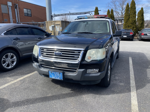 Additional photo  of Warwick Police
                    Crime Scene Unit, a 2006-2010 Ford Explorer                     taken by Kieran Egan