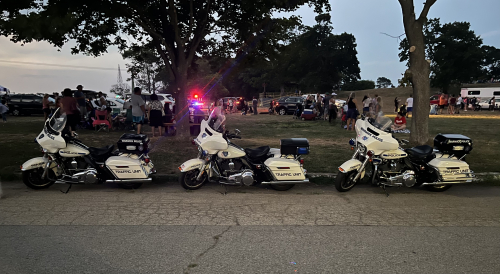 Additional photo  of Warwick Police
                    Motorcycle 8, a 2020-2022 Harley Davidson Electra Glide                     taken by Kieran Egan