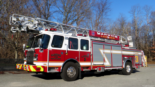 Additional photo  of Warwick Fire
                    Ladder 3, a 2015 E-One Cyclone II Metro                     taken by @riemergencyvehicles