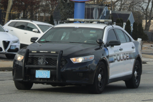 Additional photo  of Warwick Police
                    Cruiser R-90, a 2014 Ford Police Interceptor Sedan                     taken by Kieran Egan