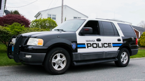 Additional photo  of Warwick Police
                    Car 36, a 2003-2005 Ford Expedition                     taken by @riemergencyvehicles