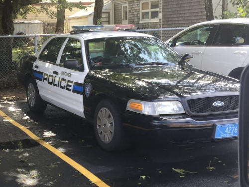 Additional photo  of Warwick Police
                    Cruiser P-57, a 2006-2008 Ford Crown Victoria Police Interceptor                     taken by @riemergencyvehicles