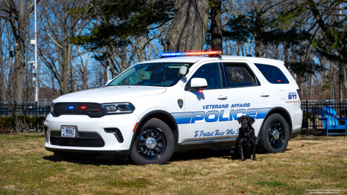 Additional photo  of Department of Veterans Affairs Police
                    Cruiser 0080Z, a 2021 Dodge Durango                     taken by Kieran Egan