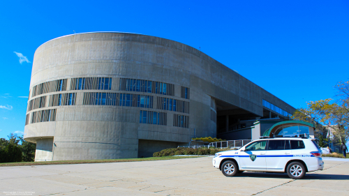 Additional photo  of Community College of Rhode Island Police
                    Cruiser 26, a 2008-2013 Toyota Highlander Hybrid                     taken by Kieran Egan