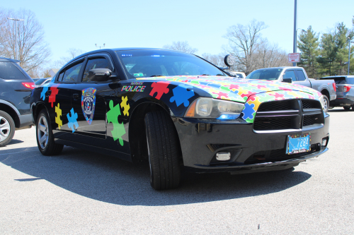 Additional photo  of Warwick Police
                    Autism Awareness Unit, a 2011 Dodge Charger                     taken by @riemergencyvehicles