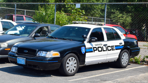 Additional photo  of Warwick Police
                    Cruiser R-78, a 2006-2008 Ford Crown Victoria Police Interceptor                     taken by @riemergencyvehicles