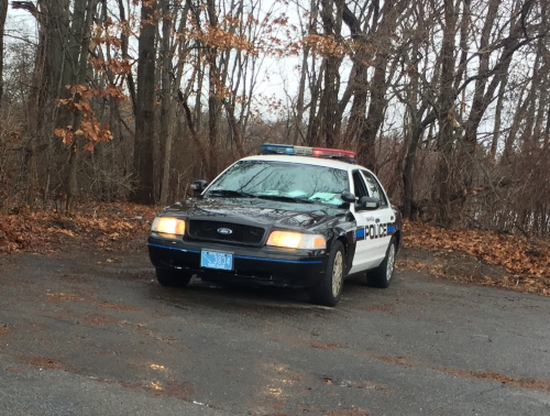 Additional photo  of Warwick Police
                    Cruiser P-52, a 2006-2008 Ford Crown Victoria Police Interceptor                     taken by @riemergencyvehicles