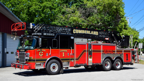 Additional photo  of Cumberland Fire
                    Ladder 1, a 2010 Pierce Arrow XT                     taken by Jamian Malo