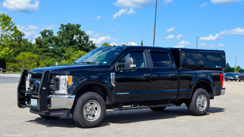 Additional photo  of New Hampshire State Police
                    Cruiser 86, a 2017 Ford F-350 Crew Cab                     taken by Kieran Egan