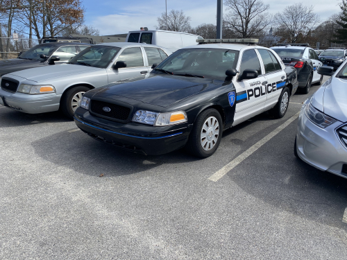 Additional photo  of Warwick Police
                    Cruiser R-78, a 2006-2008 Ford Crown Victoria Police Interceptor                     taken by Kieran Egan