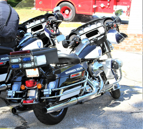 Additional photo  of Warwick Police
                    Motorcycle, a 2015-2020 Harley Davidson Electra Glide                     taken by @riemergencyvehicles