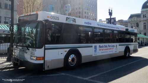 Additional photo  of Rhode Island Public Transit Authority
                    Bus 0925, a 2009 Gillig Low Floor                     taken by Kieran Egan