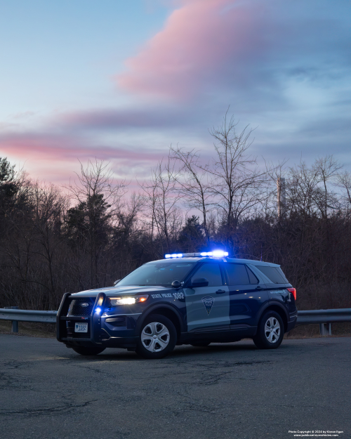 Additional photo  of Massachusetts State Police
                    Cruiser 1082, a 2022 Ford Police Interceptor Utility Hybrid                     taken by Kieran Egan