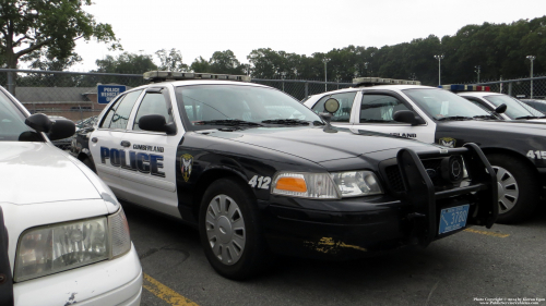 Additional photo  of Cumberland Police
                    Cruiser 412, a 2006-2008 Ford Crown Victoria Police Interceptor                     taken by Kieran Egan