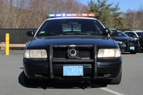 Additional photo  of Cumberland Police
                    Cruiser 403, a 2009-2011 Ford Crown Victoria Police Interceptor                     taken by Kieran Egan