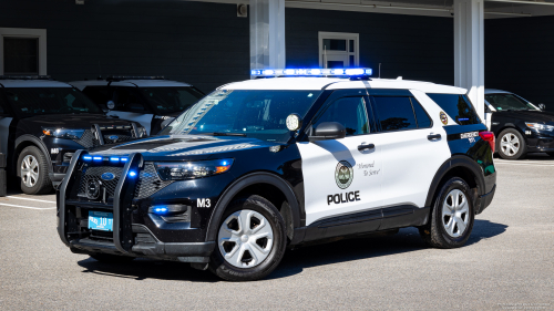 Massachusetts Law Enforcement Photos - PublicServiceVehicles.com