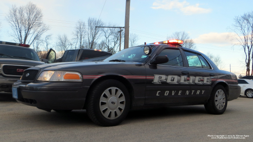 Additional photo  of Coventry Police
                    Cruiser 84, a 2011 Ford Crown Victoria Police Interceptor                     taken by Kieran Egan