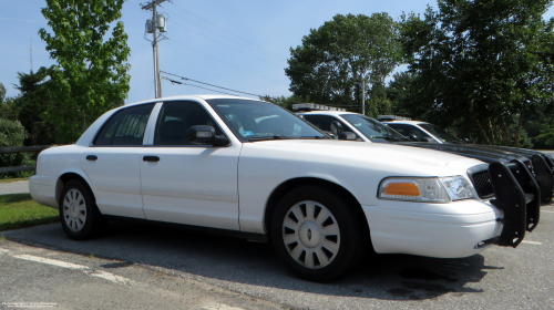 Additional photo  of Charlestown Police
                    Car 19, a 2009-2011 Ford Crown Victoria Police Interceptor                     taken by Kieran Egan